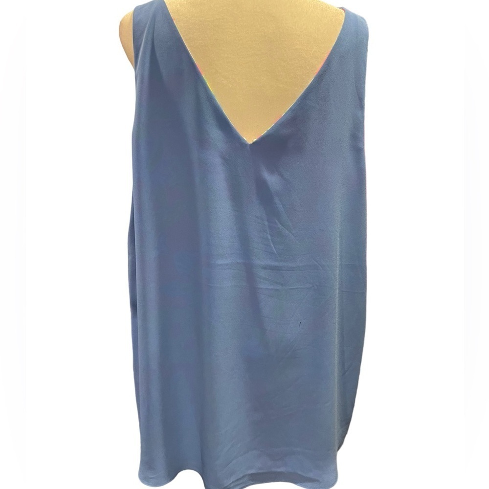 Lilly Pulitzer Florin Sleeveless Reversible tank. No size tag available . - Picture 2 of 8